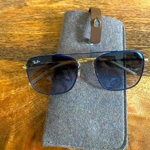Ray-ban gold & blue aviator sunglasses!!